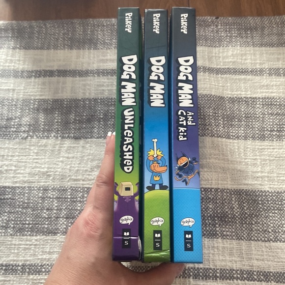 Dog Man by Dav Pilkey creator of captain underpants books - Picture 6 of 9